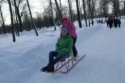 Зимние развлечения в парке им. Бабушкина