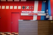Hostel Racing Paradise