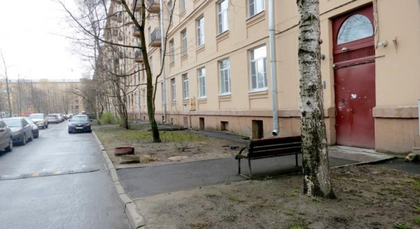 Apartment By Metro Moscovskaya