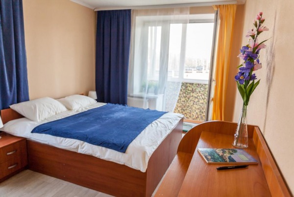Two-Bedroom Apartment Moscovskaya
