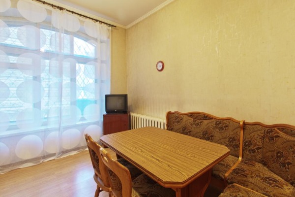Apartment on Kiroshnogo