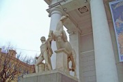 Скульптурные группы «Диоскуры»
