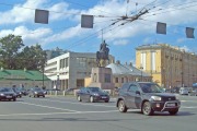 Памятник А. Невскому на площади Александра Невского