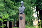 Памятный знак в честь изобретения радио учёным А.С. Поповым