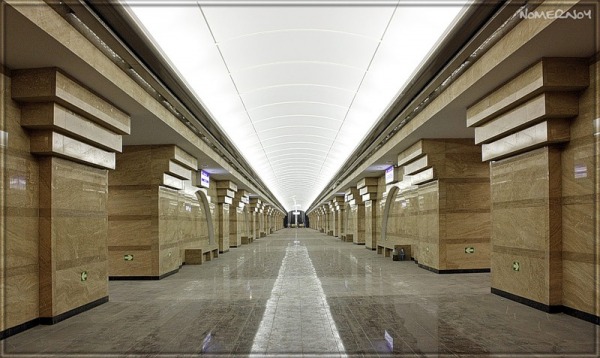 Станция метро «Спасская»