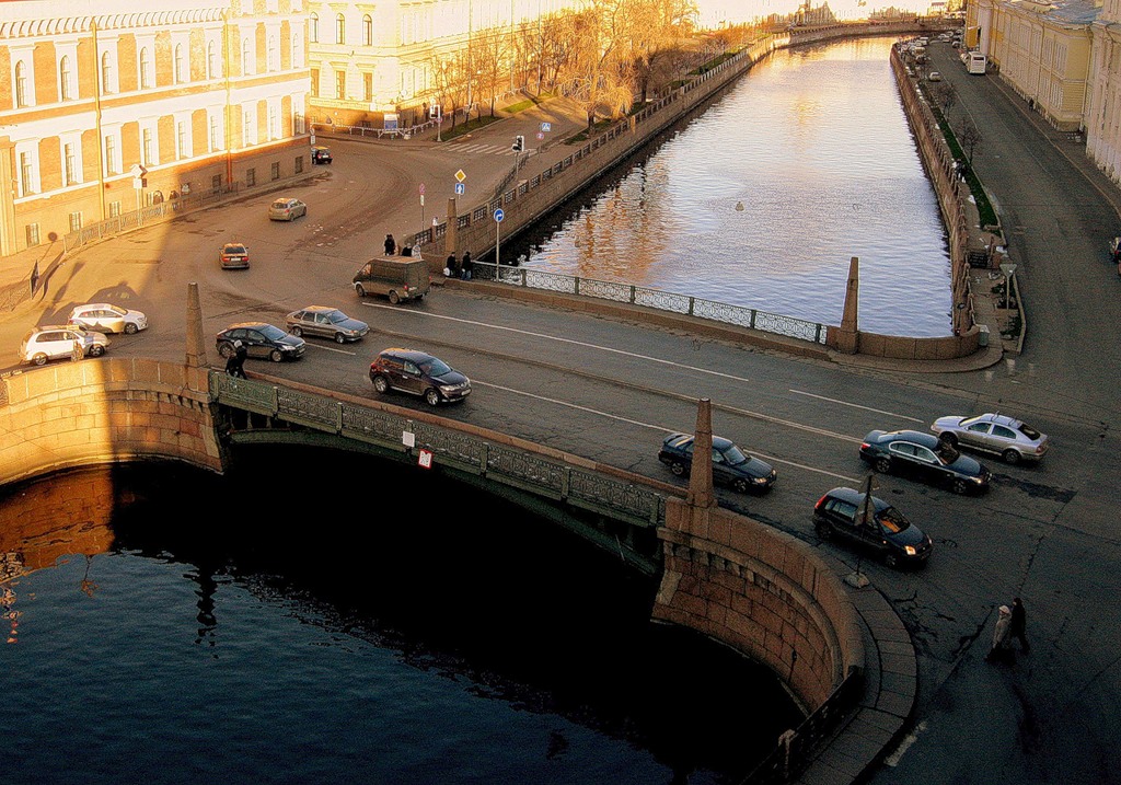 Поцелуев мост, Санкт-Петербург. Карта, фото, как добраться – путеводительпо городу на PtMap.ru
